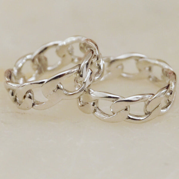 Silver link rings